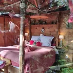게스트하우스 Domaine De La Carrauterie By Terre Insolite