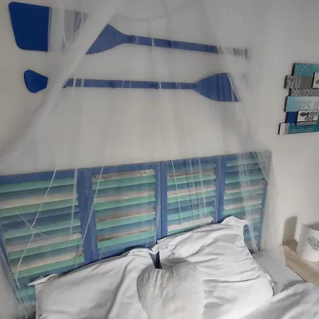 Domaine De La Carrauterie By Terre Insolite Gæstehus Sautin