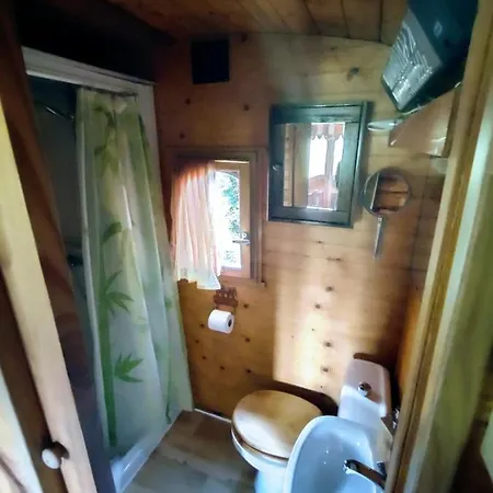 Domaine De La Carrauterie By Terre Insolite 3* Sautin