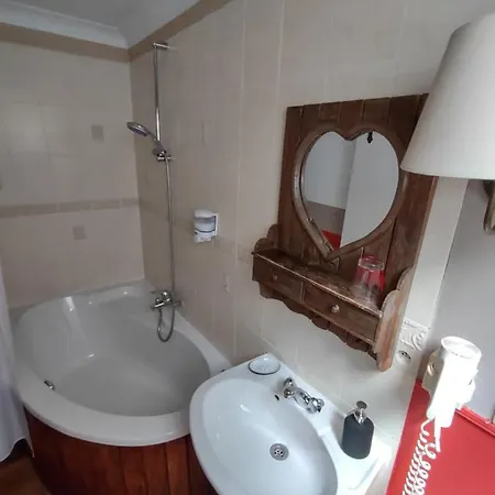 Domaine De La Carrauterie By Terre Insolite Gæstehus