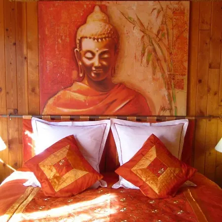 Domaine De La Carrauterie By Terre Insolite Gasthof 3*