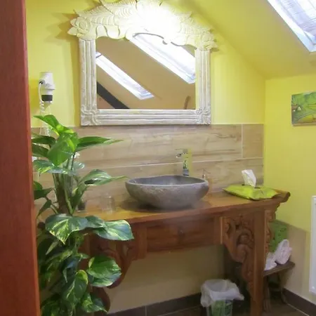 Domaine De La Carrauterie By Terre Insolite Gæstehus