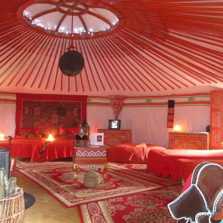 Domaine De La Carrauterie By Terre Insolite 3*