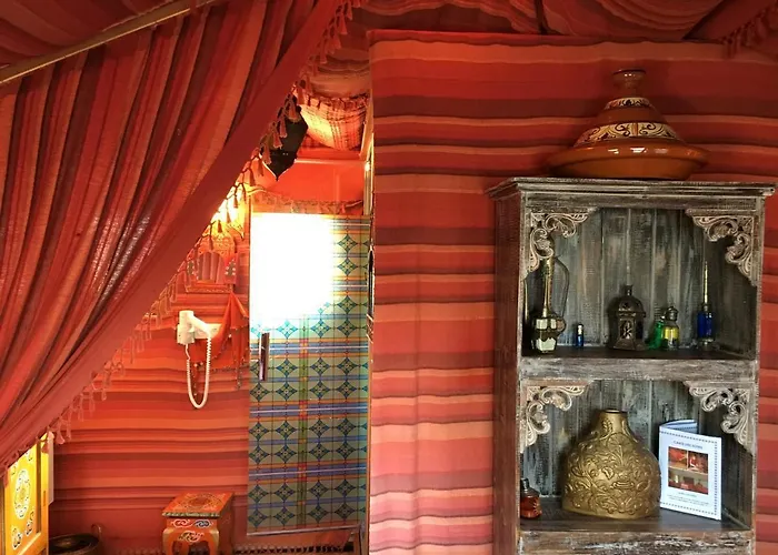 Guest house Domaine De La Carrauterie By Terre Insolite 3*