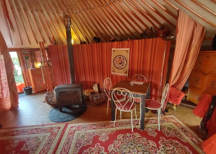 Domaine De La Carrauterie By Terre Insolite Maison d'hôtes Sautin