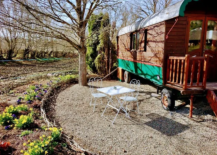 Guest house Domaine De La Carrauterie By Terre Insolite 3*