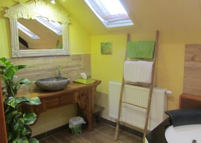 Domaine De La Carrauterie By Terre Insolite Sautin