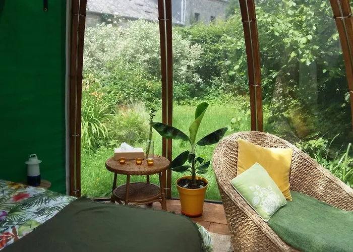 Maison d'hôtes Domaine De La Carrauterie By Terre Insolite Sautin