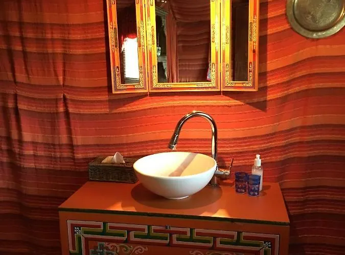 Domaine De La Carrauterie By Terre Insolite Maison d'hôtes Sautin