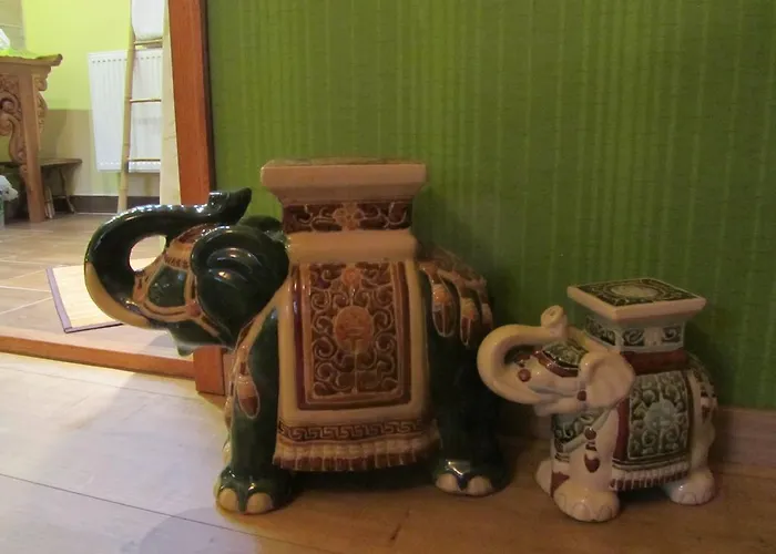 Maison d'hôtes Domaine De La Carrauterie By Terre Insolite Sautin