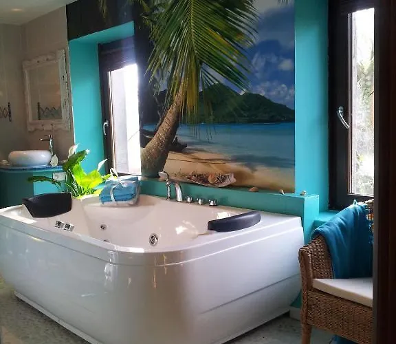 Maison d'hôtes Domaine De La Carrauterie By Terre Insolite Sautin